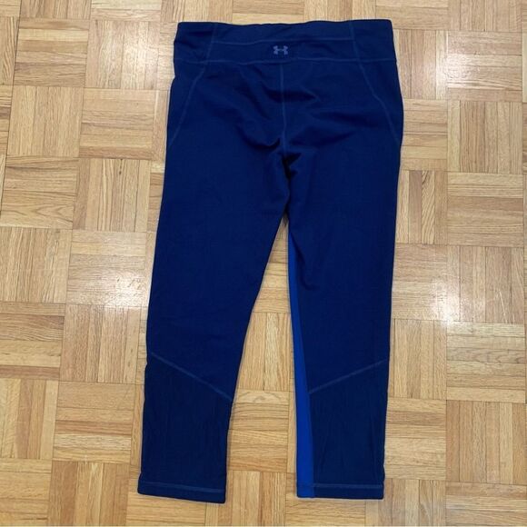Under Armour Blue Two Tone Capri Leggings - Picture 3 of 7